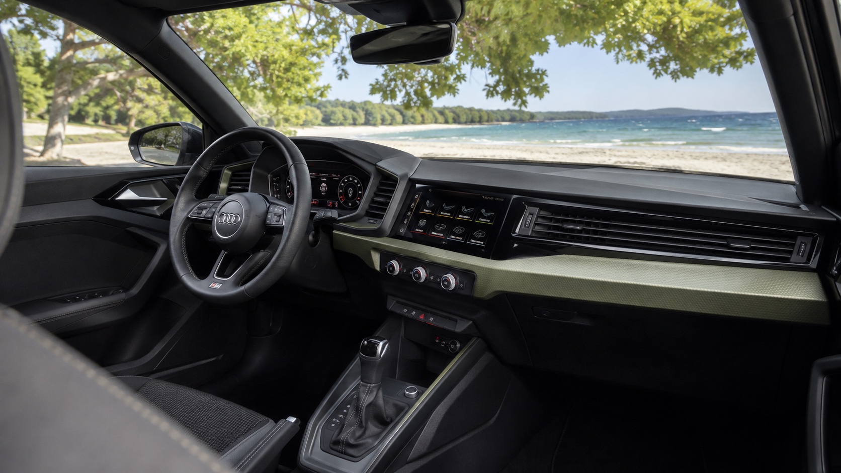 Audi A1 Sportback-kabine med tændt MMI-skærm og digital instrumentering