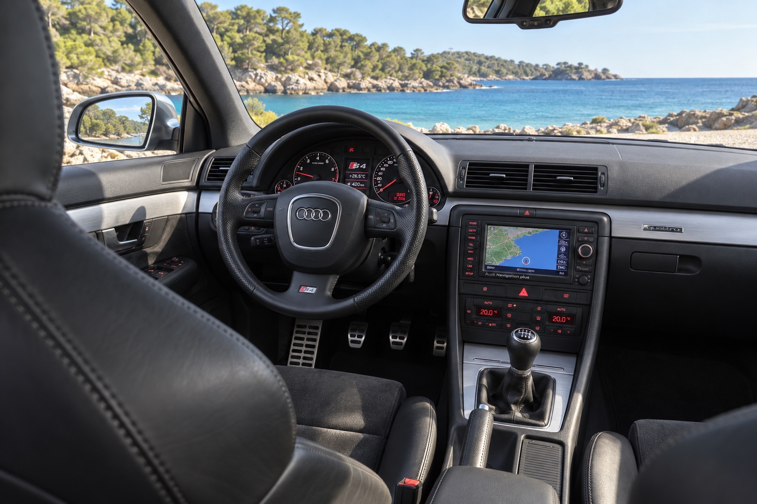 Audi S4 Avant B7-interiør med instrumenter og navigation tændt