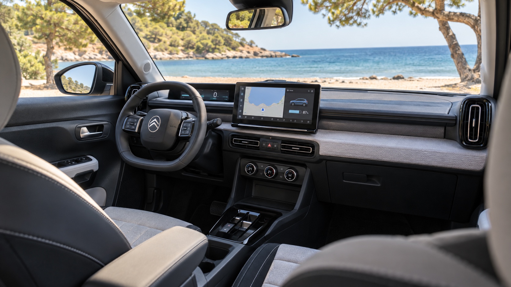 Citroën ë-C3 Aircross interiør med tændte digitale skærme